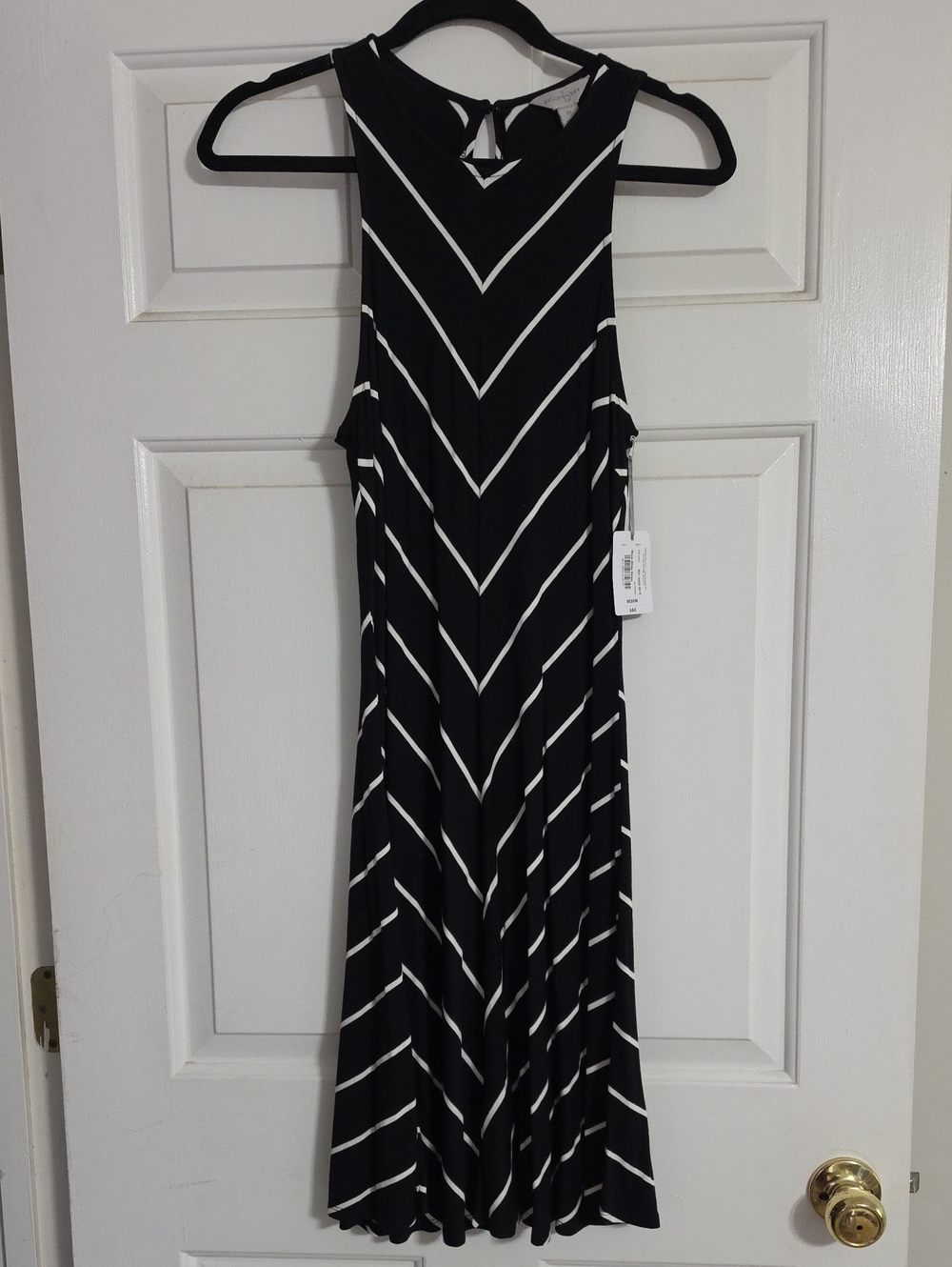 Black & White Chevron Midi Dress - Sleeveless Elegant Style